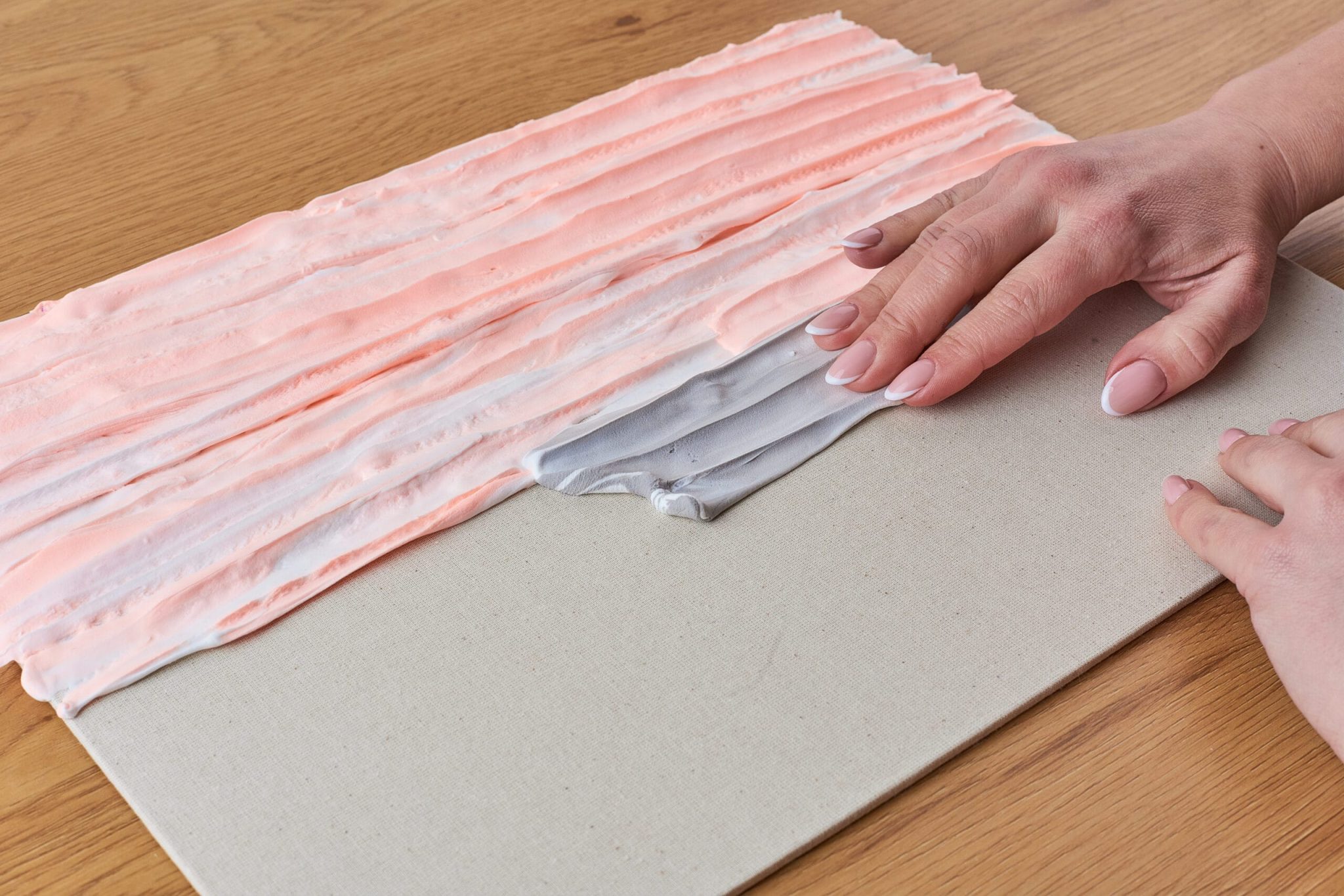 Choose a color and start spreading it with your fingers.